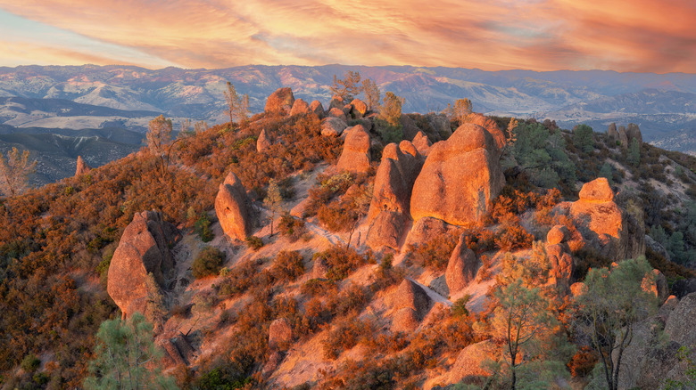 Pinnacles National Park, view from dusk