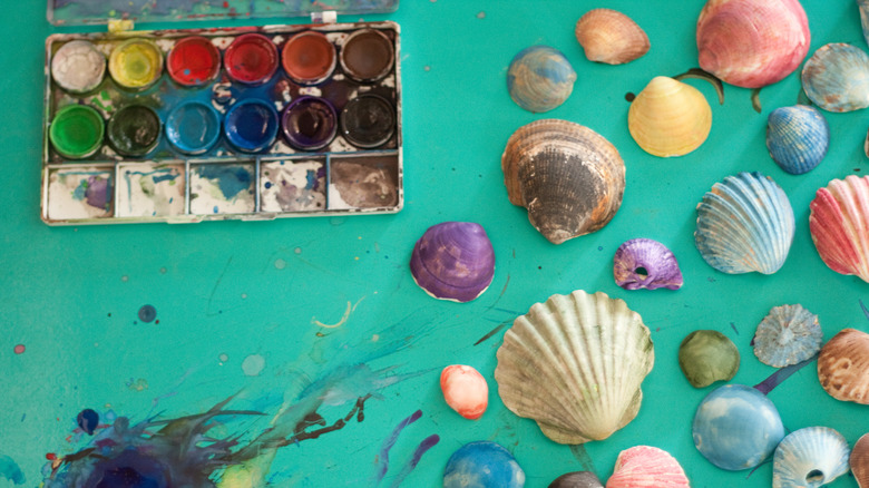 Watercolors on seashells