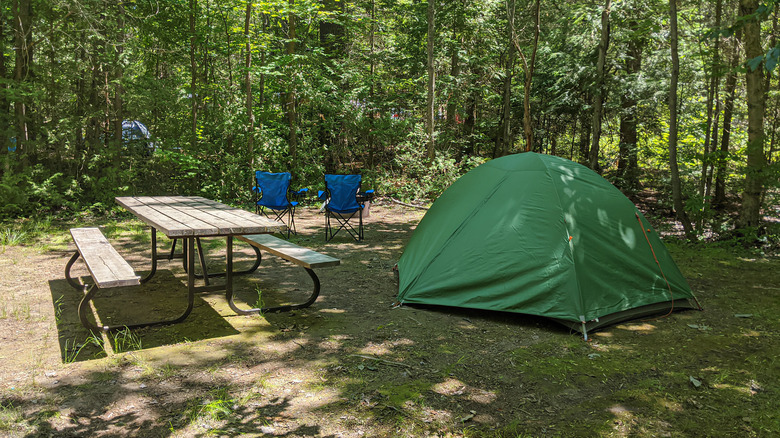 A clean campsite