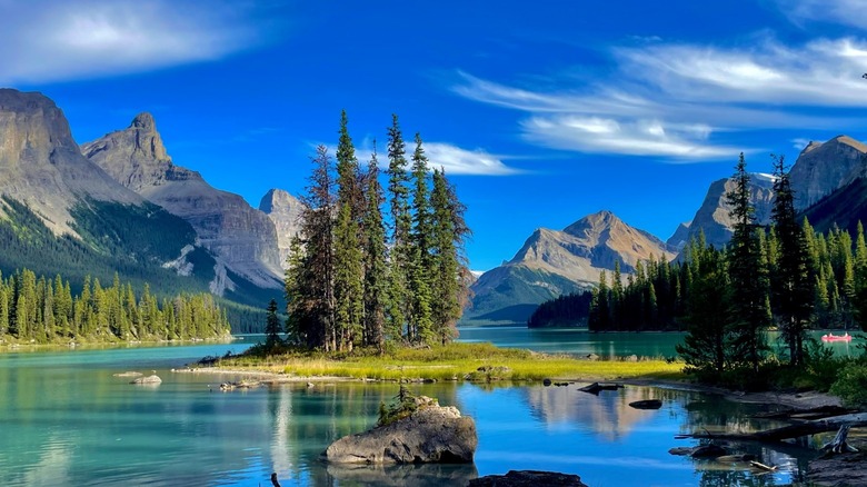 A view of a lake in Jasper National Park.