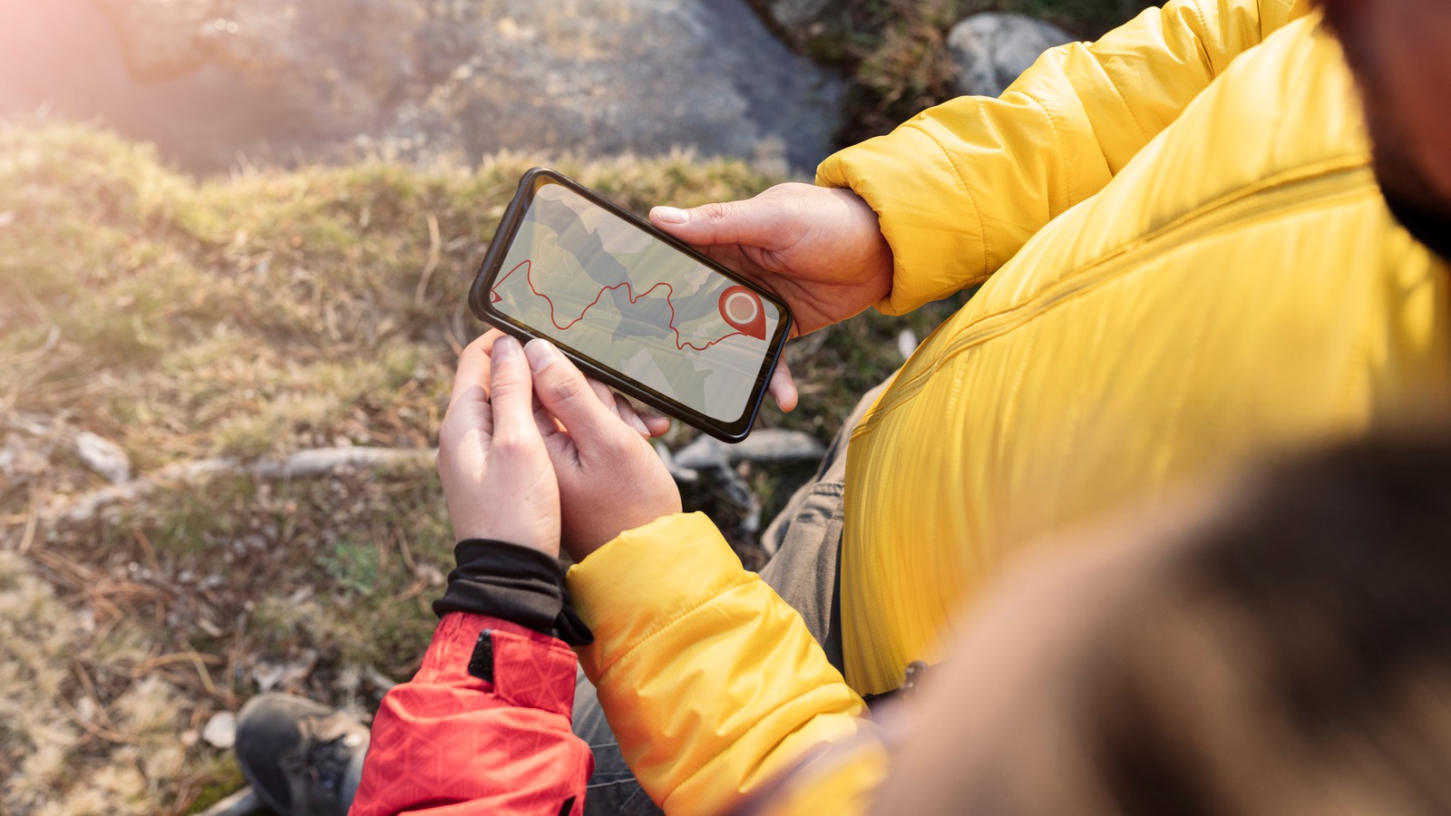 how-to-call-for-help-when-hiking-in-an-area-with-no-service