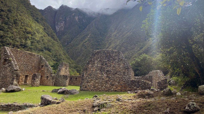 Chachabamba ruins on the Inca Trail