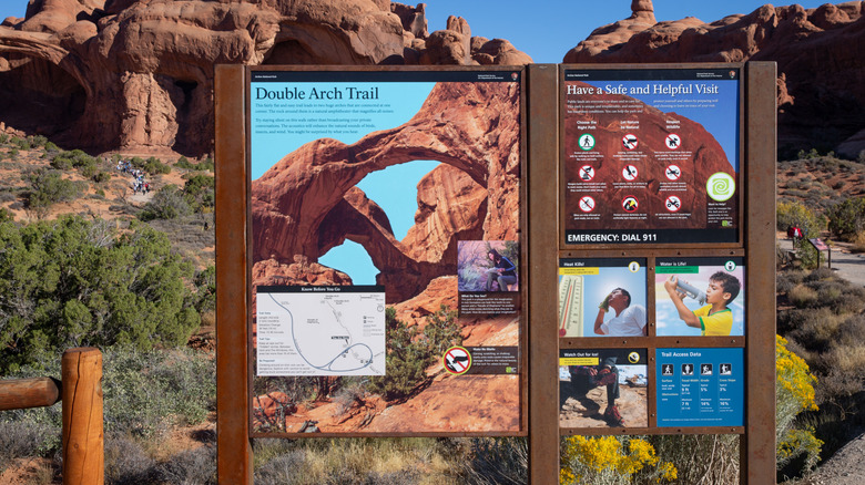 Double Arch Trail sign