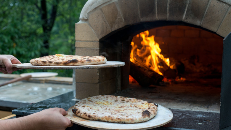 Outdoor brick pizza oven