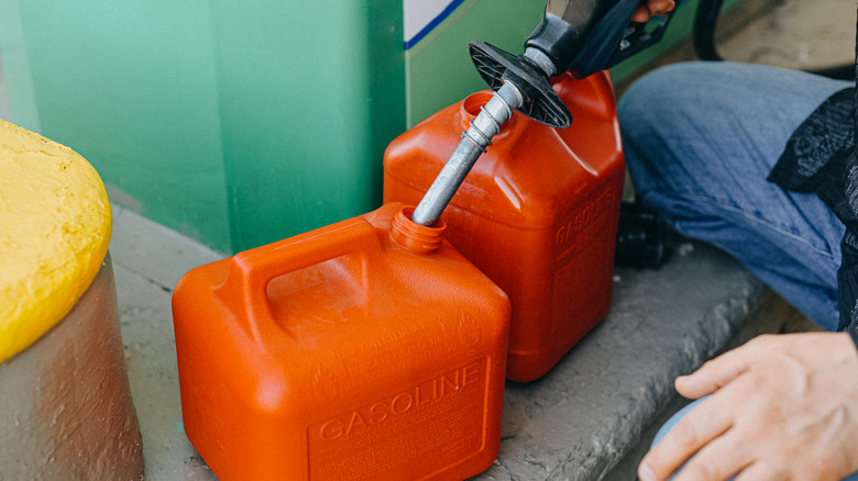 Filling gas cannister