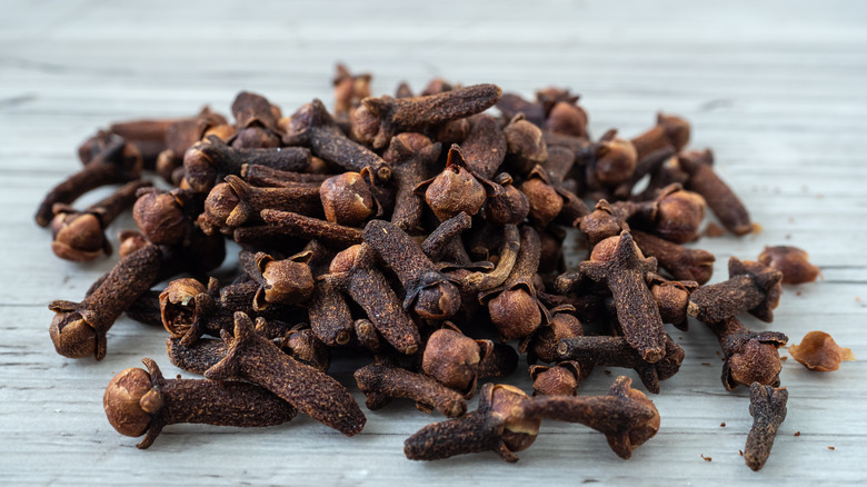 cloves on table