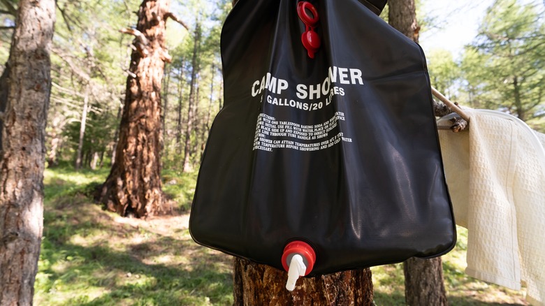 Portable camp shower