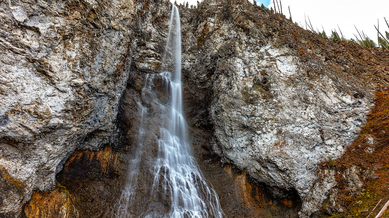 Fairy Falls Yellowstone water 