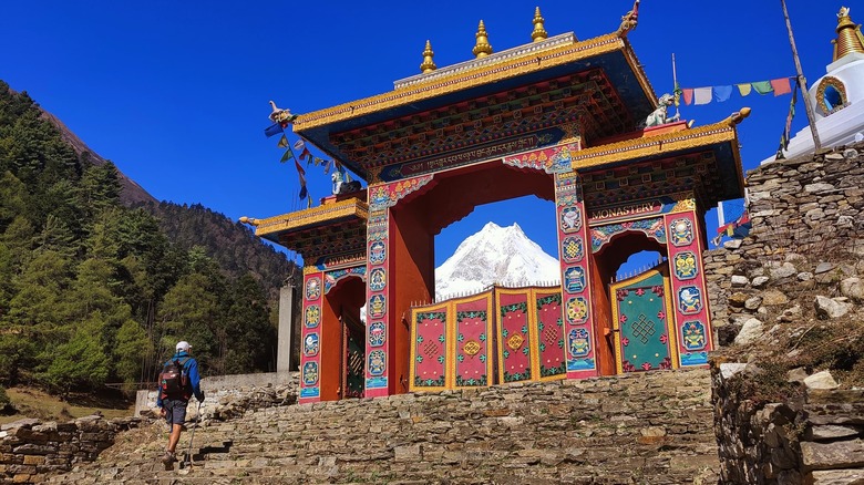 Mount Manaslu through Tibetan gate