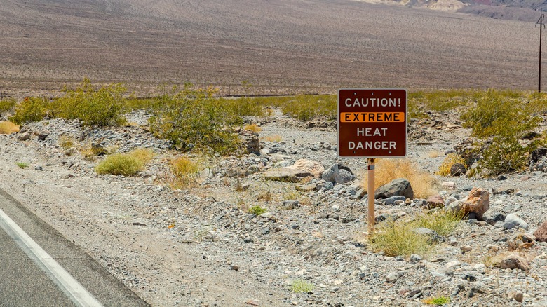 Extreme heat sign in Death Valley