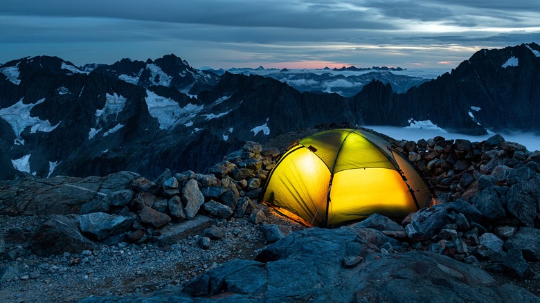 Backcountry tenting in the Cascade Range