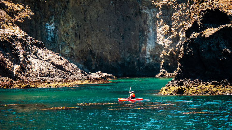 kayaking the channel islands